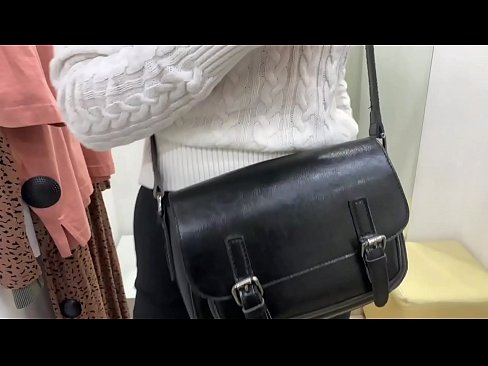 ❤️ Публична мастурбация на младата кучка FeralBerry с вибратор в стаята за обличане ❤️ Супер порно в bg.special-grasser.ru ❌️